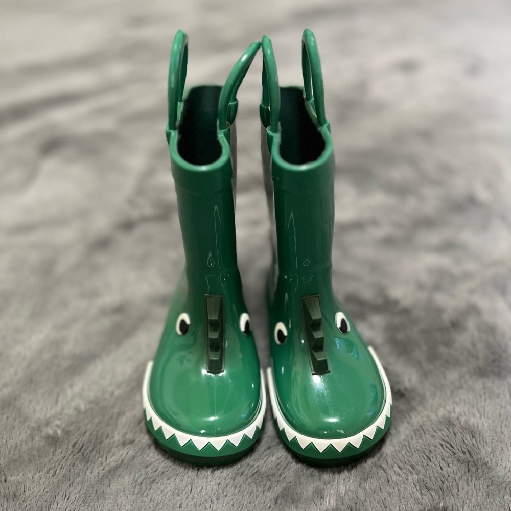 Green Dino Rain Boots - NWOT